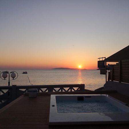 Lenico Seafront Villa Agia Pelagia  Exterior photo