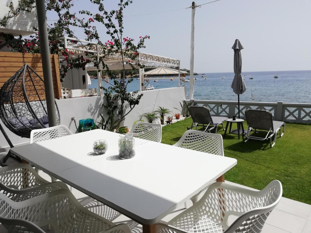 Lenico Seafront Villa Agia Pelagia  Exterior photo