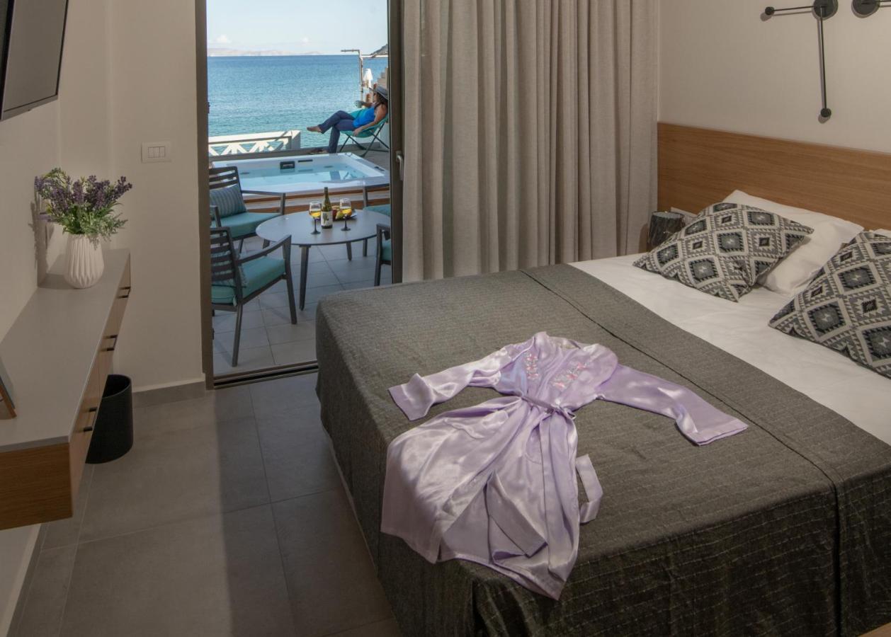Lenico Seafront Villa Agia Pelagia  Exterior photo